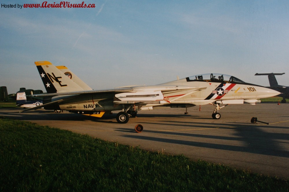 Aerial Visuals - Airframe Dossier - Grumman F-14A-85-GR Tomcat, s 