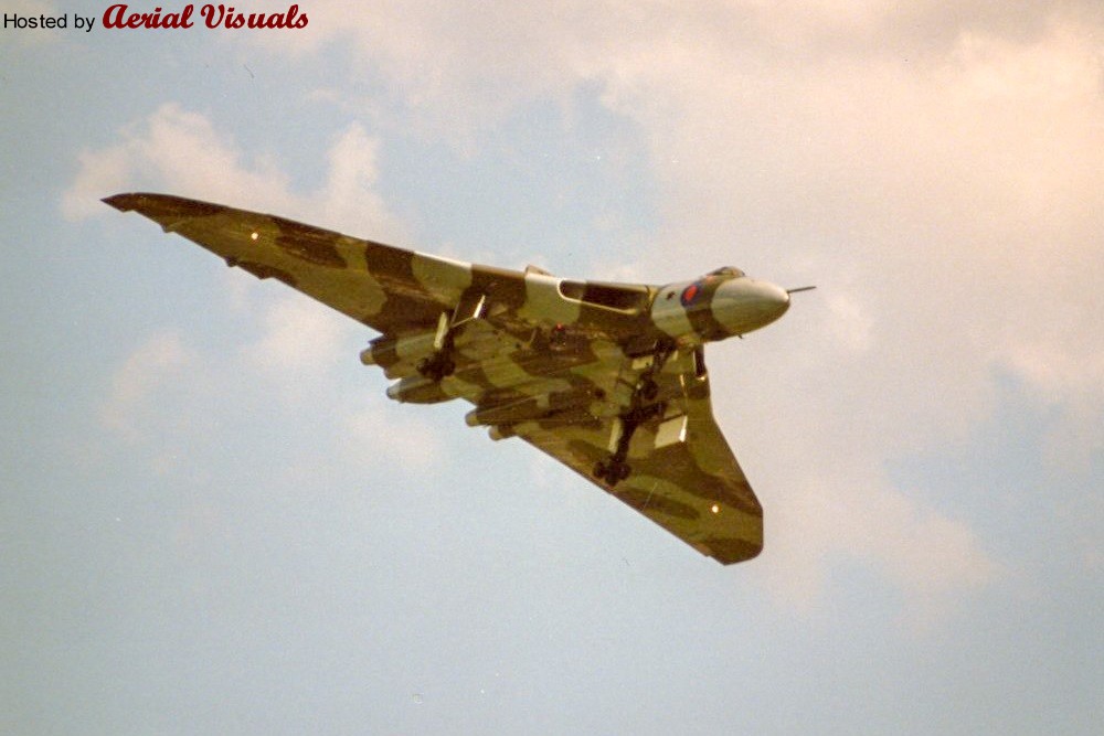 Aerial Visuals - Airframe Dossier - Avro Vulcan B.2, S/n XH558 RAF, C/n ...